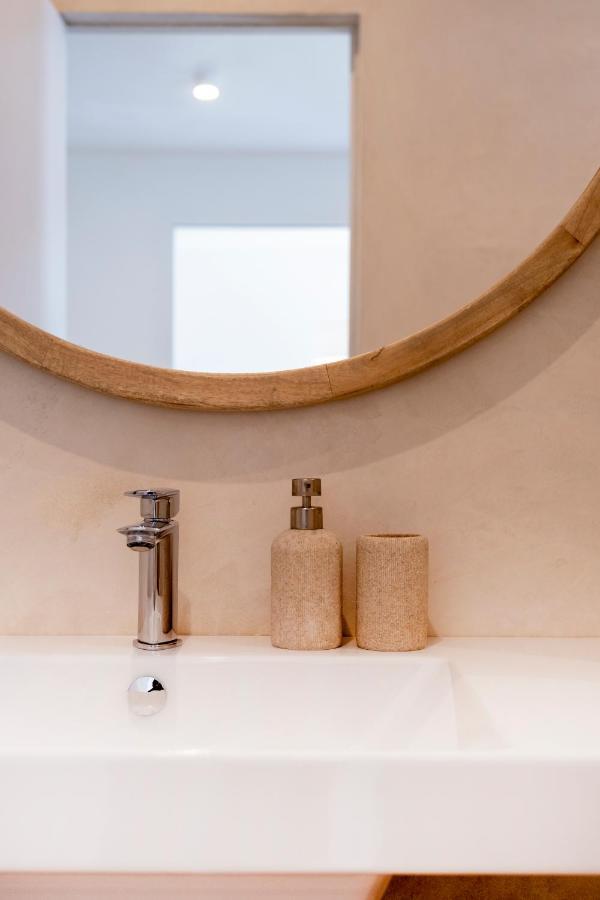 オストゥーニ Trulli Cicerali , Trulli Design Con Piscina Panoramicaヴィラ エクステリア 写真